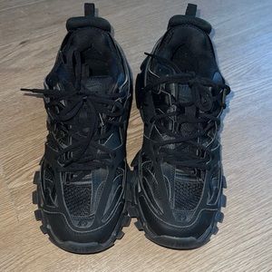 Balenciaga track